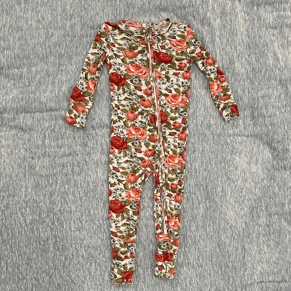 Posh Peanut Other - Posh Peanut Floral Baby Onesie in Red, Orange and Green